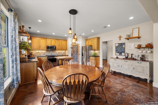 122 Twisting Oaks Ct, Pipe Creek, TX 78063 - dining area with concrete floors, recessed lighting, and baseboards