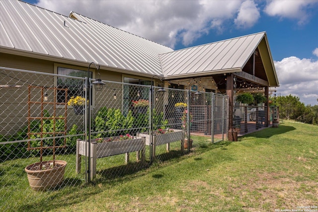 122 Twisting Oaks Ct, Pipe Creek, TX 78063 - view of yard with a garden