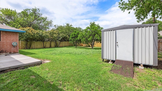 218 Gruene, New Braunfels, TX 78130 - fenced backyard with a storage unit and a deck