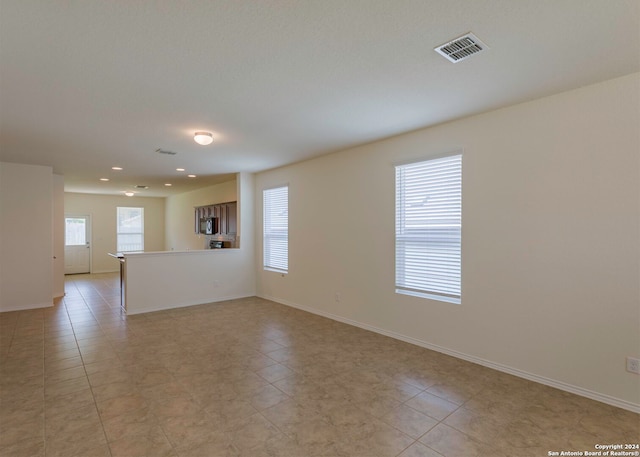 468 Salz Way, San Antonio, TX 78260 - unfurnished room featuring light tile patterned floors and recessed lighting