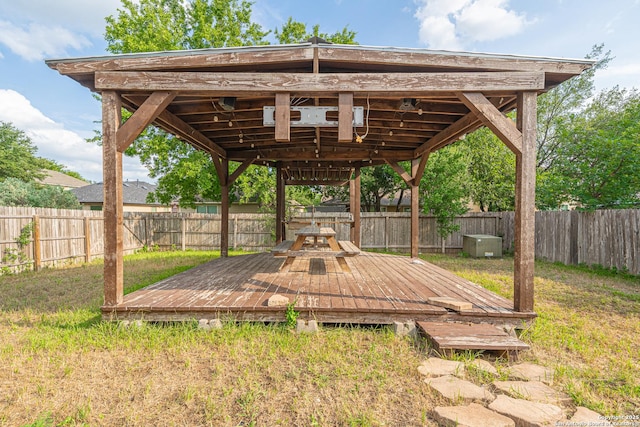 10736 Gemsbuck Ldg, San Antonio, TX 78245 - view of wooden deck