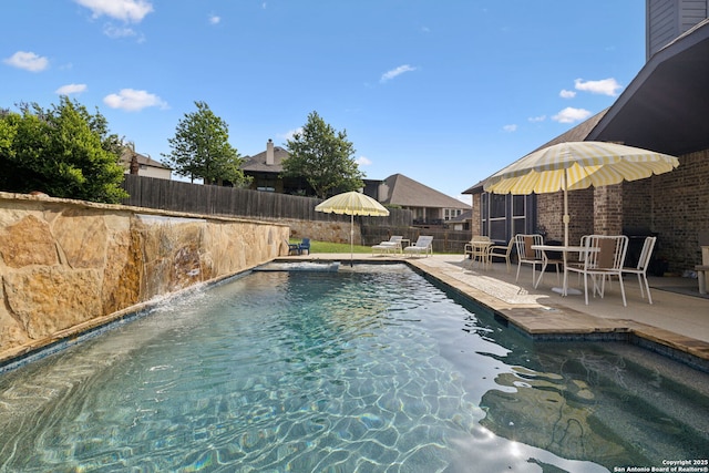 25723 Coreopsis, San Antonio, TX 78261 - view of swimming pool featuring a patio area and a fenced backyard