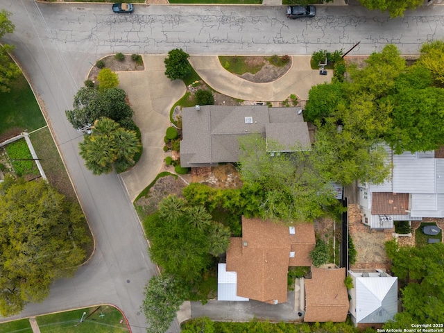 106 Mayflower, Alamo Heights, TX 78209 - drone / aerial view
