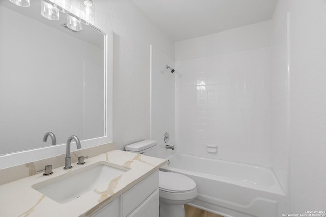 6610 Quail Lk, San Antonio, TX 78244 - full bath with toilet, vanity, shower / tub combination, and wood finished floors