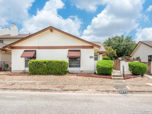 5823 Archwood, San Antonio, TX 78239 - view of front facade with stucco siding