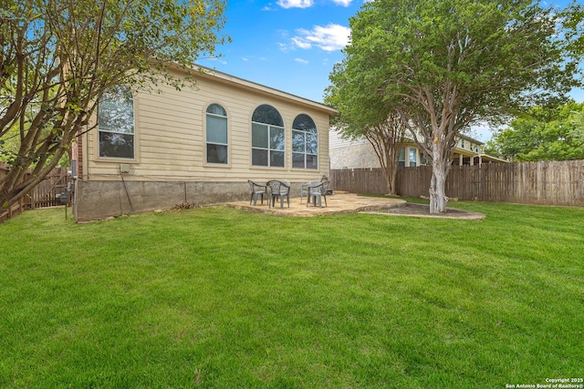 6218 Ozona Ml, San Antonio, TX 78253 - back of property featuring a patio area