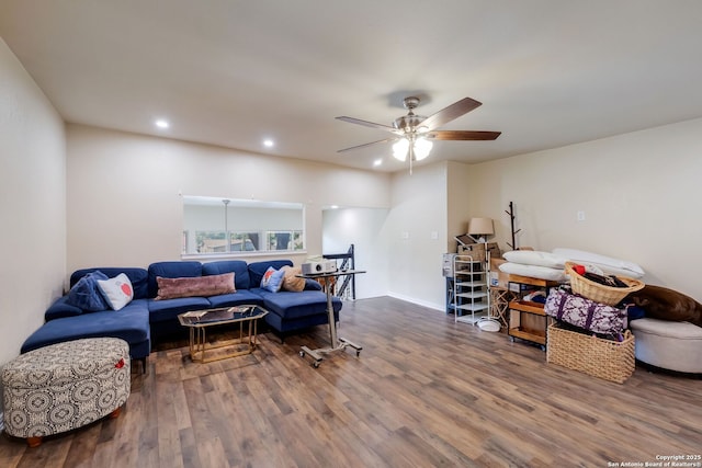 246 Felisa St, San Antonio, TX 78210 - living room featuring wood finished floors, ceiling fan, and recessed lighting