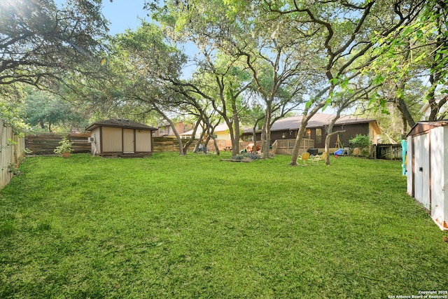 5535 Timber Cyn, San Antonio, TX 78250 - view of yard