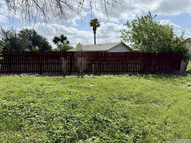 9010 Bowline, San Antonio, TX 78242 - view of yard