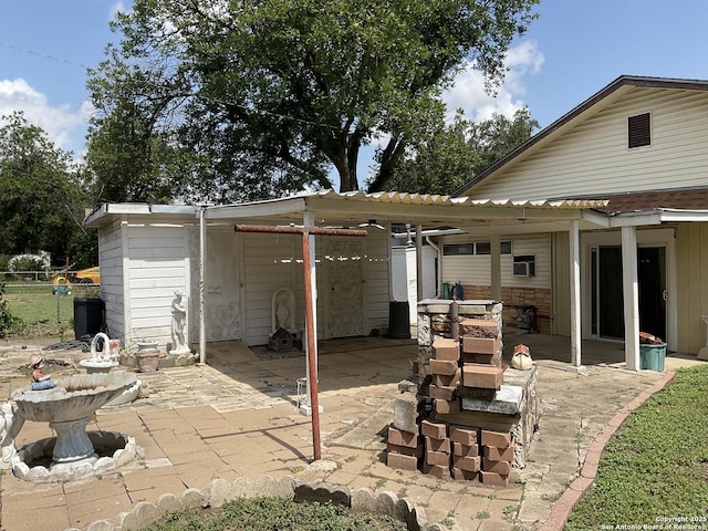 2918 Hatton, San Antonio, TX 78237 - view of patio / terrace