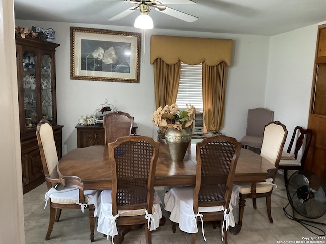 2918 Hatton, San Antonio, TX 78237 - dining area featuring a ceiling fan