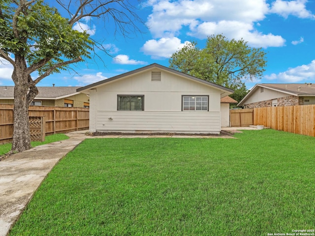 13306 Chesterton, San Antonio, TX 78217 - back of property with a fenced backyard