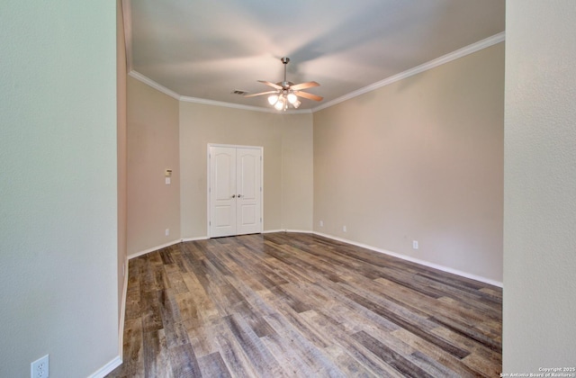 27123 Trinity Woods, San Antonio, TX 78261 - unfurnished room featuring wood finished floors, a ceiling fan, crown molding, and baseboards