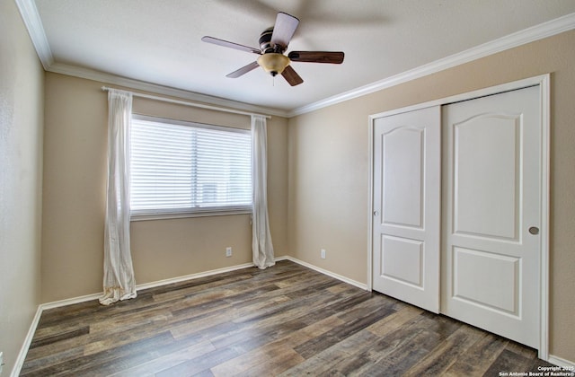 27123 Trinity Woods, San Antonio, TX 78261 - unfurnished bedroom with ornamental molding, dark wood-type flooring, a closet, a ceiling fan, and baseboards