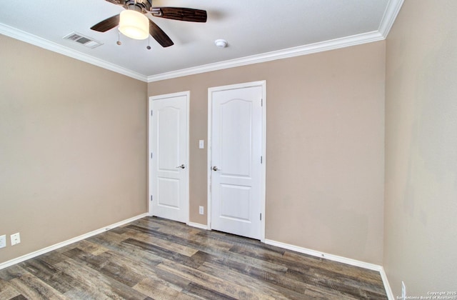 27123 Trinity Woods, San Antonio, TX 78261 - unfurnished room featuring wood finished floors, ornamental molding, baseboards, a ceiling fan, and a smoke detector