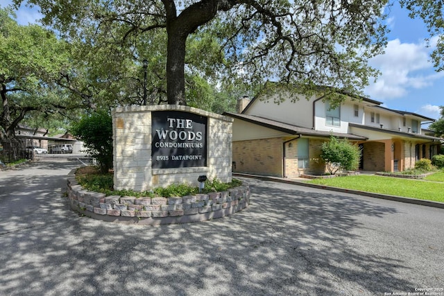 8915 Datapoint Unit 49A, San Antonio, TX 78229 - community / neighborhood sign featuring driveway