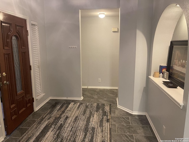 4122 Chinkapin Oak, San Antonio, TX 78223 - hallway with baseboards