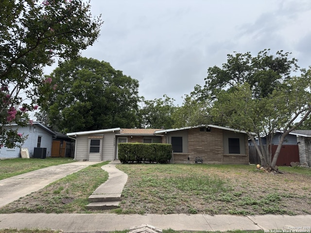 1715 Parnell, San Antonio, TX 78224 - ranch-style home with driveway and central air condition unit