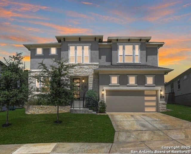 681 Treetop, New Braunfels, TX 78130 - prairie-style home with stucco siding, a garage, a front yard, and concrete driveway