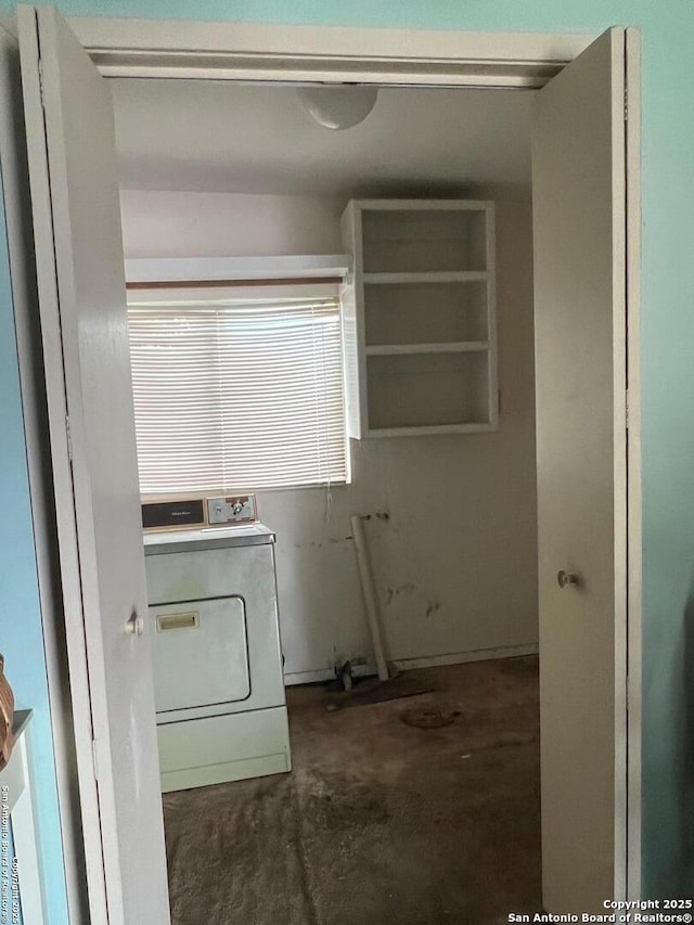 413 4th St, Poteet, TX 78065 - laundry area featuring washer / dryer