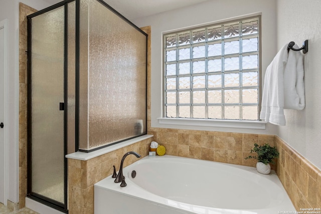 116 Cold Riv, Boerne, TX 78006 - full bath featuring a bath and a shower stall