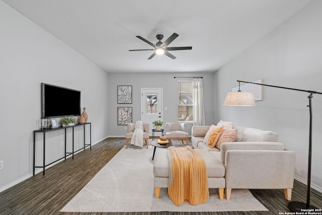 336 Salz, San Antonio, TX 78260 - living area featuring wood finished floors and a ceiling fan