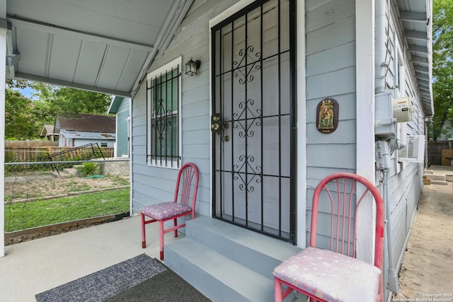 1105 Delgado St, San Antonio, TX 78207 - entrance to property with covered porch