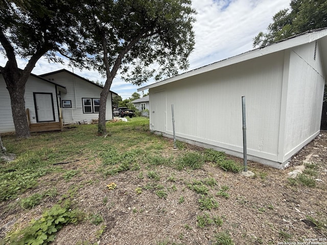 206 E Lambert, San Antonio, TX 78204 - view of yard