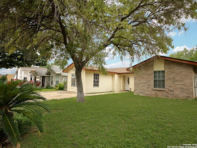 3415 Twining, San Antonio, TX 78211 - single story home with a front lawn