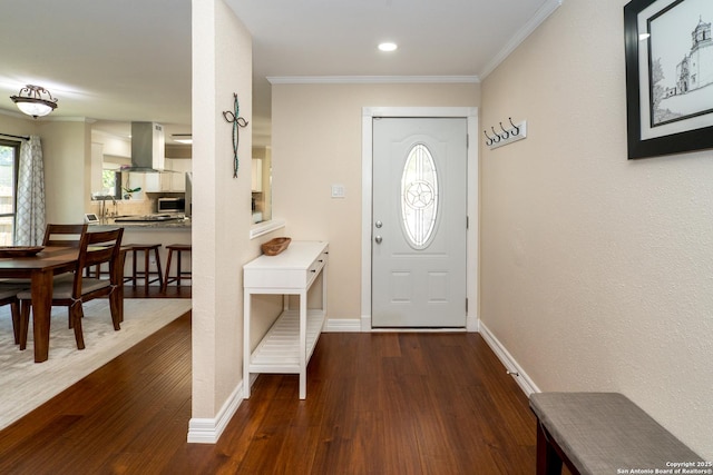 10707 Lake Path, San Antonio, TX 78217 - foyer entrance featuring wood finished floors and crown molding
