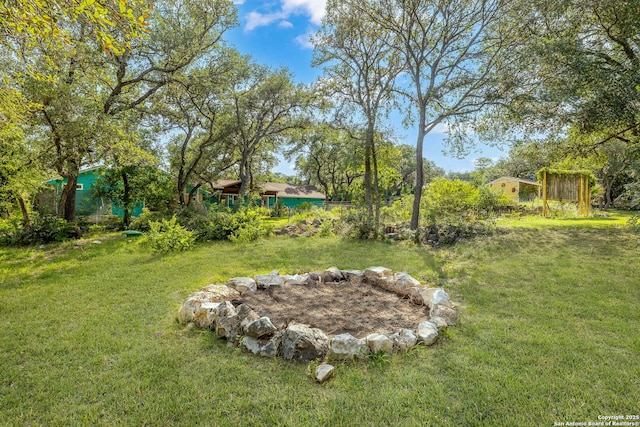10567 Rocking M, Helotes, TX 78023 - view of green lawn