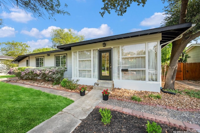 227 Devonshire, San Antonio, TX 78209 - ranch-style house featuring entry steps and a sunroom