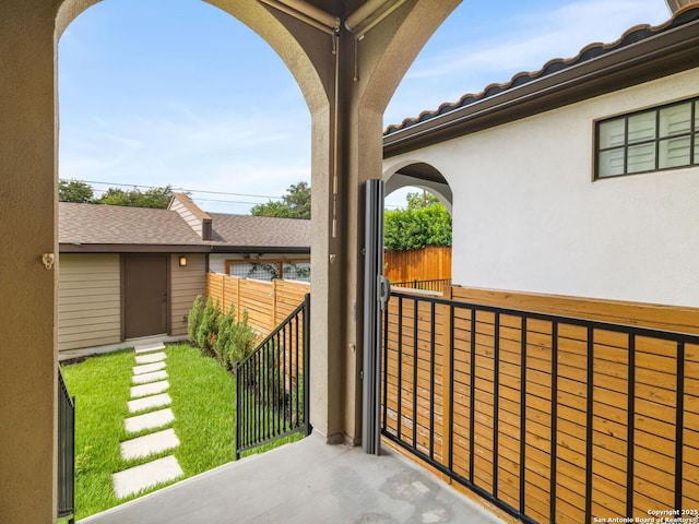 338 E Olmos, San Antonio, TX 78212 - view of patio / terrace with an outbuilding