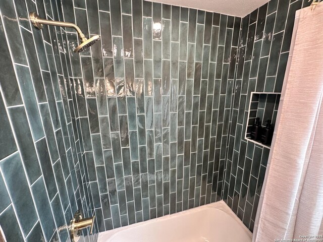 414 Clower, San Antonio, TX 78212 - full bath featuring shower / bath combination