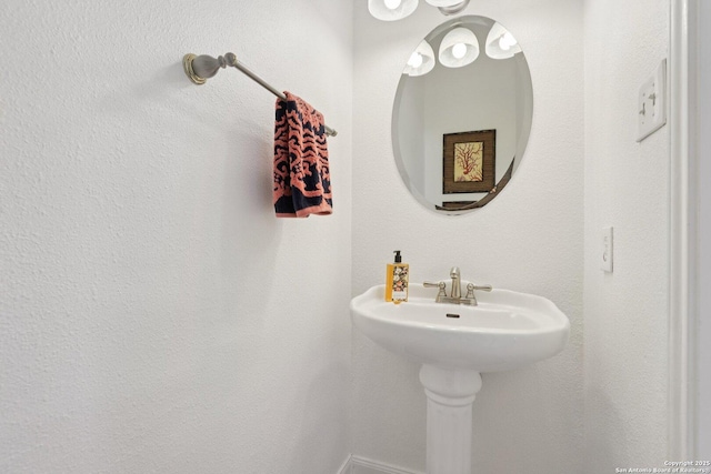23613 Grayling Ln, San Antonio, TX 78259 - bathroom featuring a sink