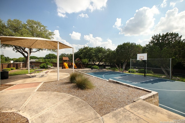 4922 Augusta, San Antonio, TX 78247 - view of sport court with community basketball court