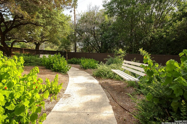 4922 Augusta, San Antonio, TX 78247 - surrounding community featuring a fenced backyard