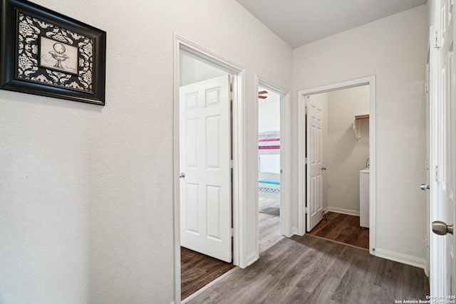 6123 Foster Ml, San Antonio, TX 78222 - hall featuring wood finished floors and baseboards