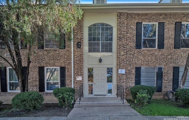 1819 Babcock Unit 605, San Antonio, TX 78229 - view of front of home featuring brick siding