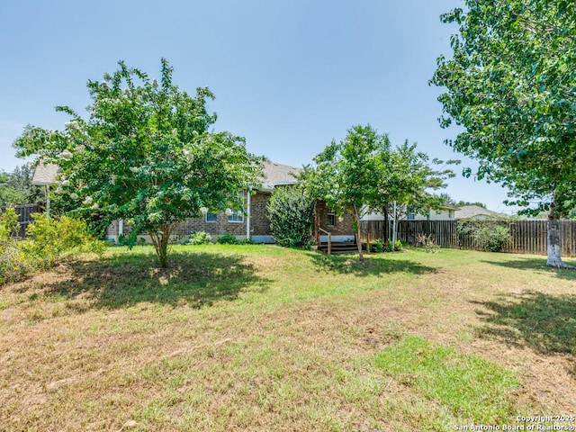 97 Windcrest, Floresville, TX 78114 - view of yard