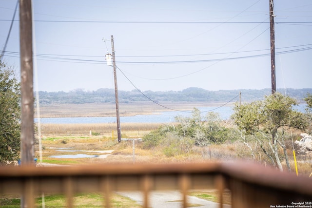 902 Harrison Prt, Oconnor, TX 77982 - view of mountain backdrop