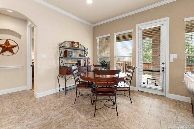 25926 Natal Plum, San Antonio, TX 78261 - dining space with crown molding and arched walkways