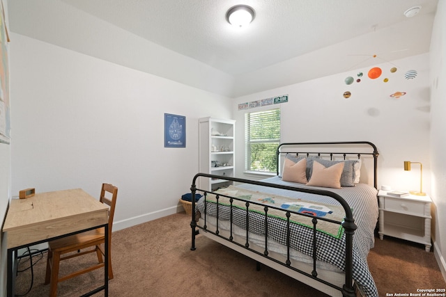 8903 Gate Pass, Boerne, TX 78015 - carpeted bedroom featuring baseboards and vaulted ceiling