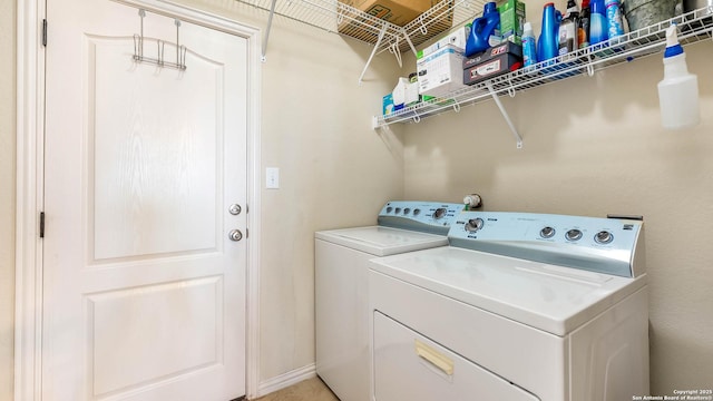 24514 Bliss Cyn, San Antonio, TX 78260 - laundry room with washing machine and dryer