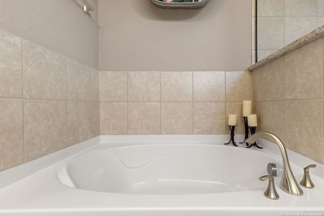 27306 Pollock, San Antonio, TX 78260 - bathroom featuring a garden tub
