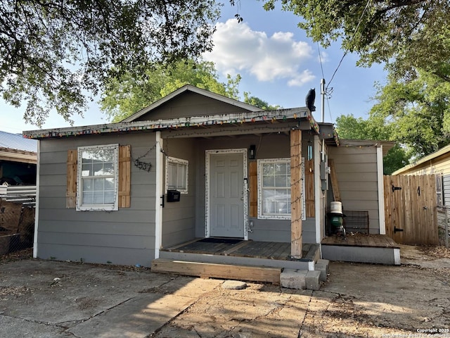3527 S Laredo, San Antonio, TX 78207 - view of front of house