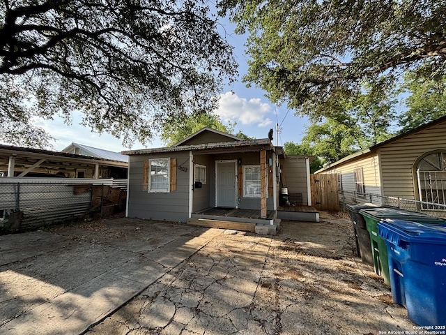 3527 S Laredo, San Antonio, TX 78207 - view of front of property