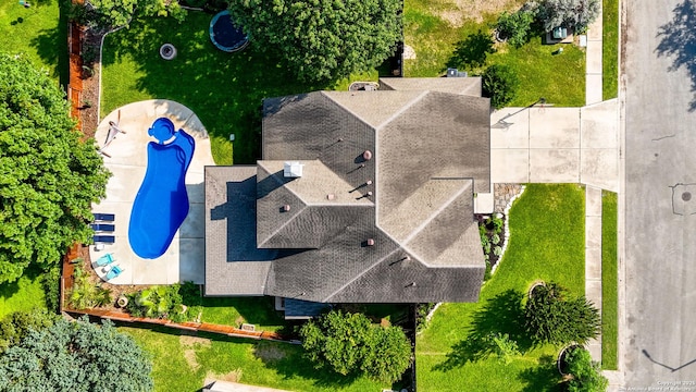 1739 Oak Gln, New Braunfels, TX 78132 - aerial view of a pool area