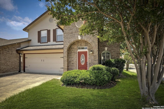 7731 Wexford Rdg, San Antonio, TX 78240 - traditional-style home with brick siding, an attached garage, a front yard, and driveway