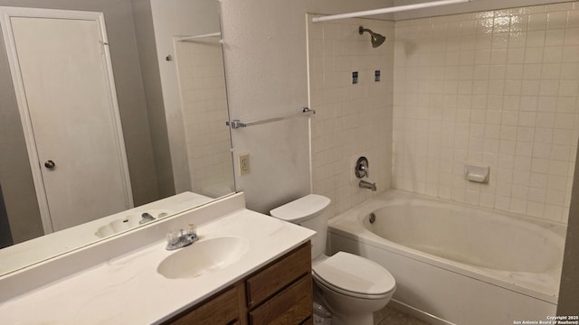 8310 Border Rdg, San Antonio, TX 78240 - full bathroom featuring vanity and shower / tub combination